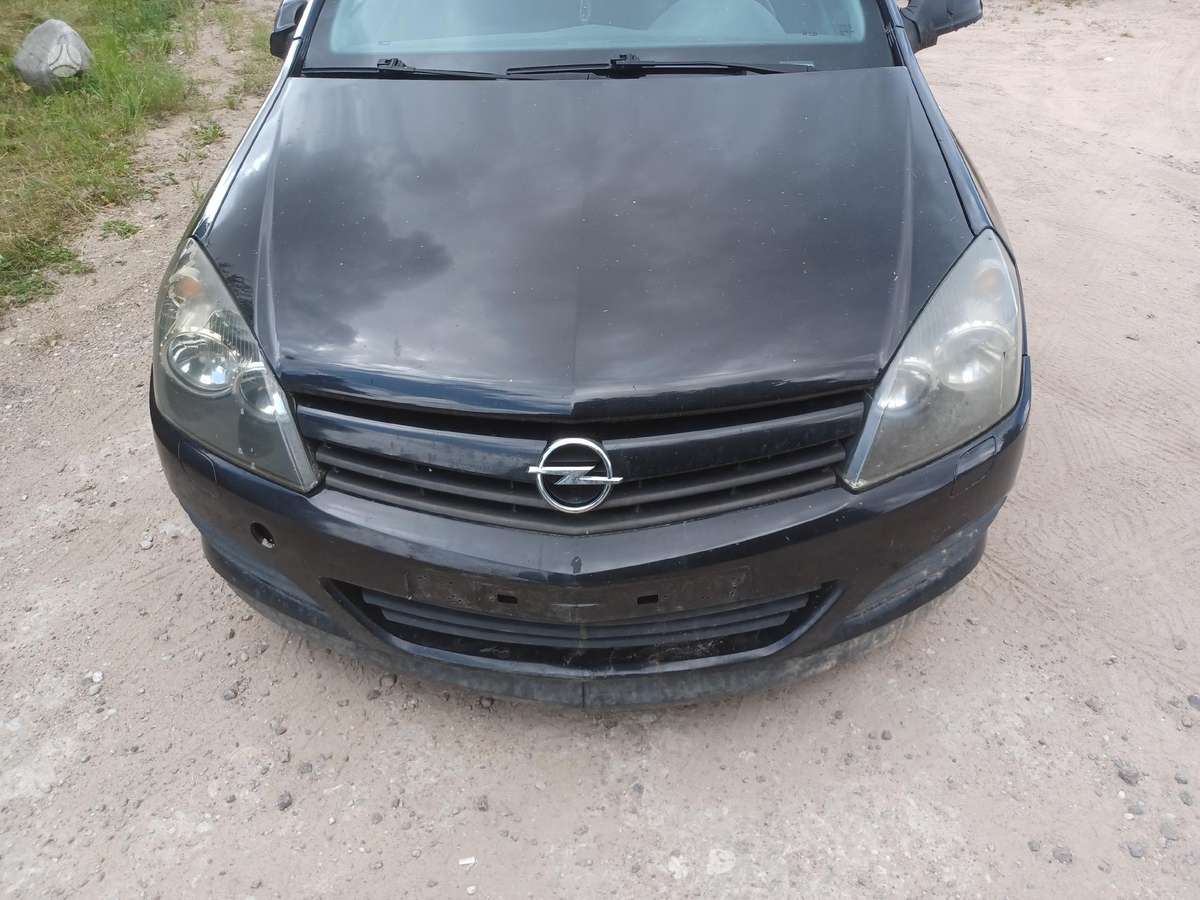 Opel Astra Neviena ardyta