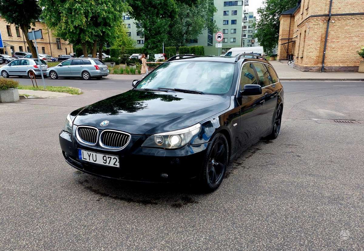 BMW 530, Универсал