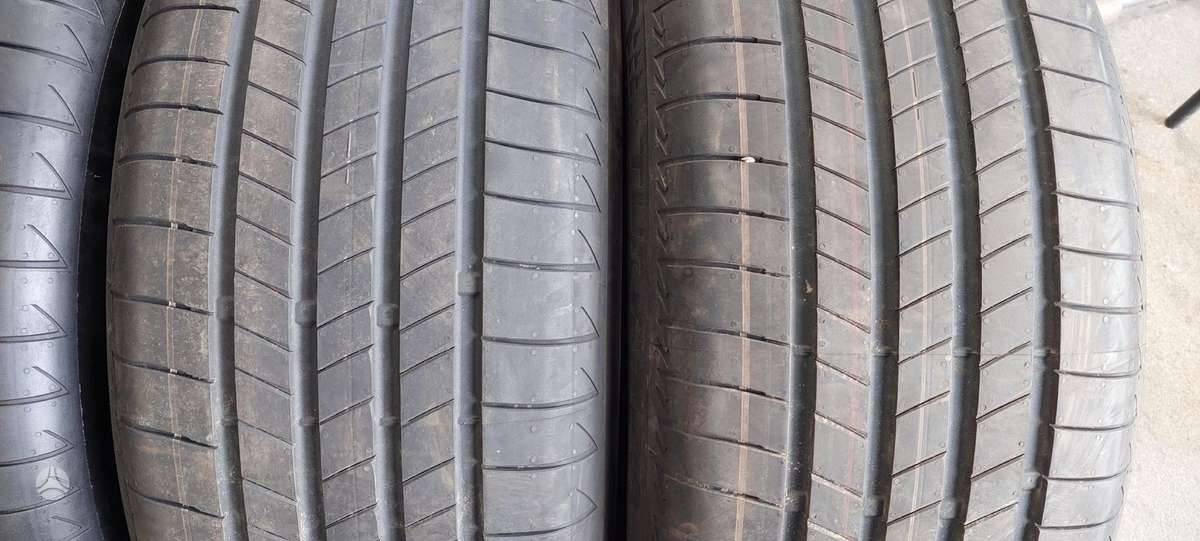 Bridgestone, vasaras 255/50 R19