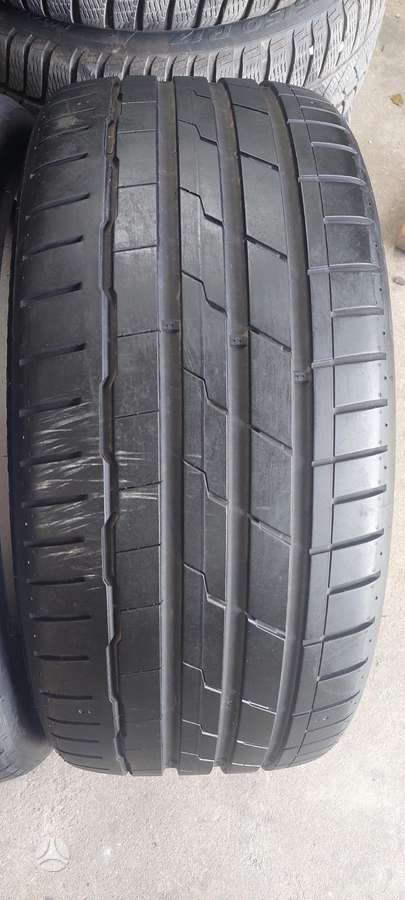 Hankook, summer 235/40 R19