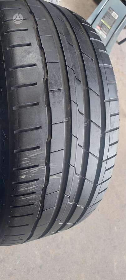 Hankook, летние 235/40 R19