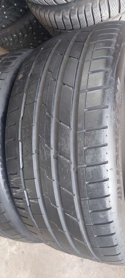 Hankook, летние 235/40 R19