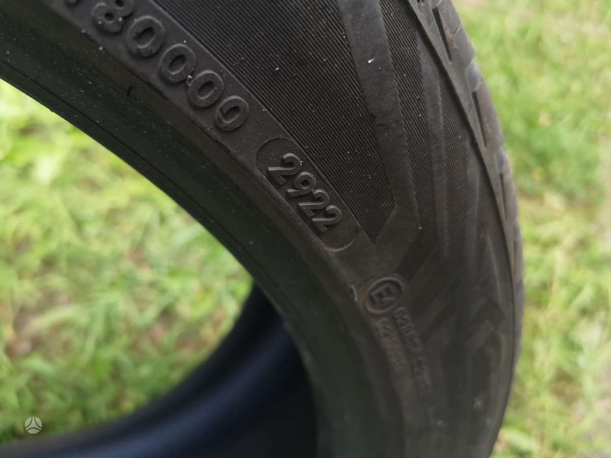 Vredestein, всесезонные 235/40 R19