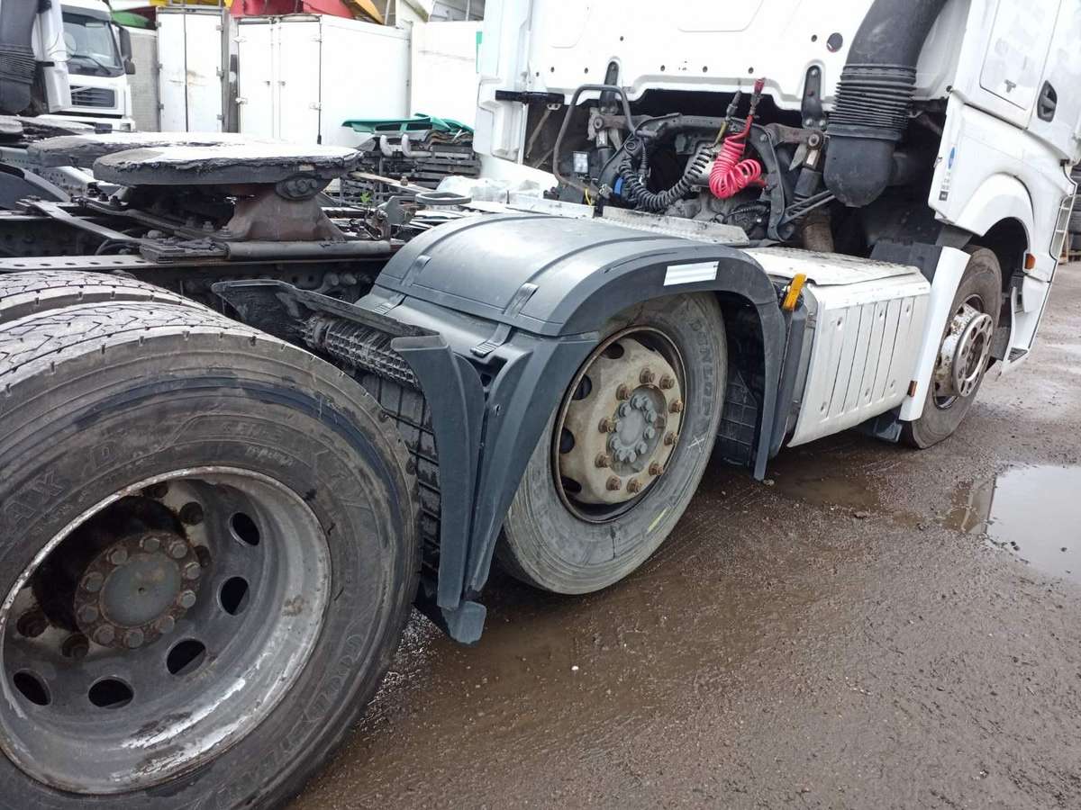 Mercedes-Benz ACTROS, vilkikai