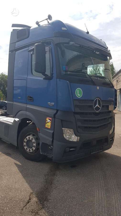 Mercedes-Benz MP4, тягачи
