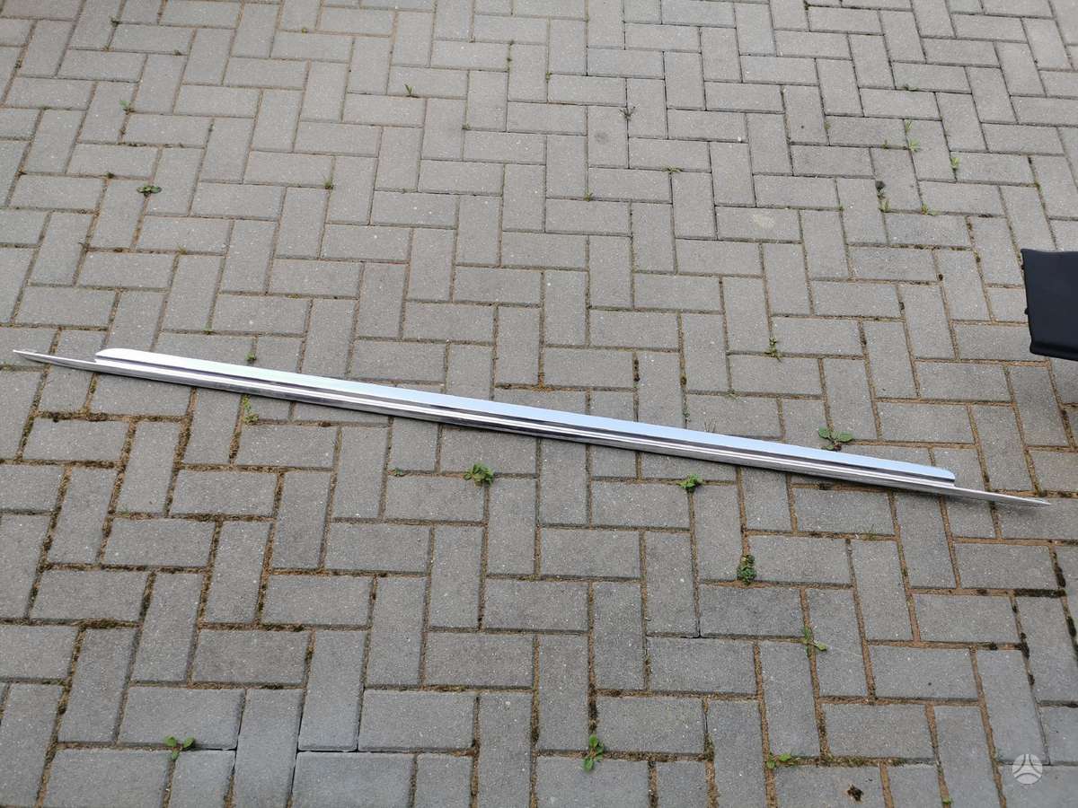 Audi A8, 4h0853986c, Slenksčio chromas 2017