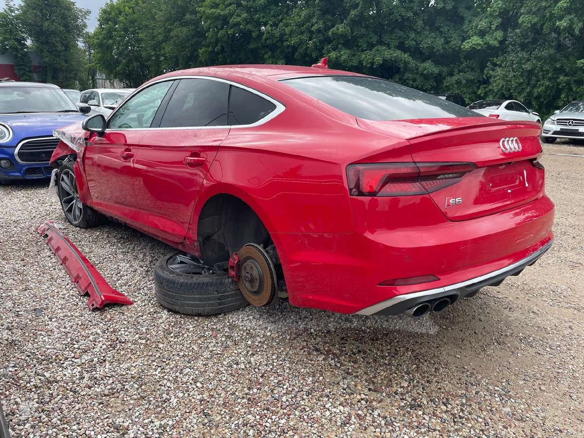 Audi S5