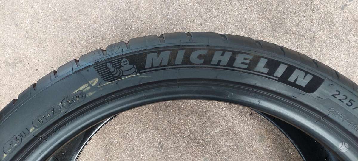 Michelin, vasaras 225/40 R19