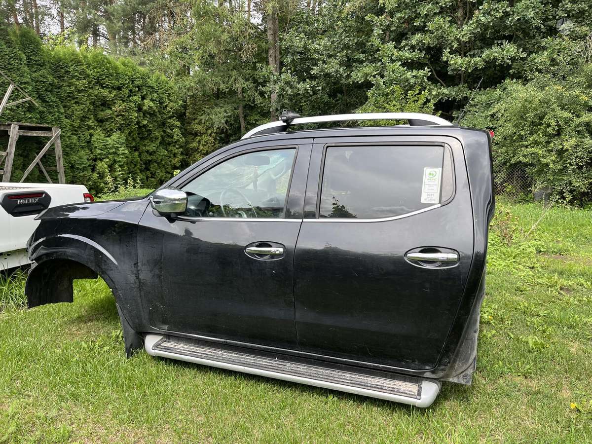 Nissan Navara детали кузова