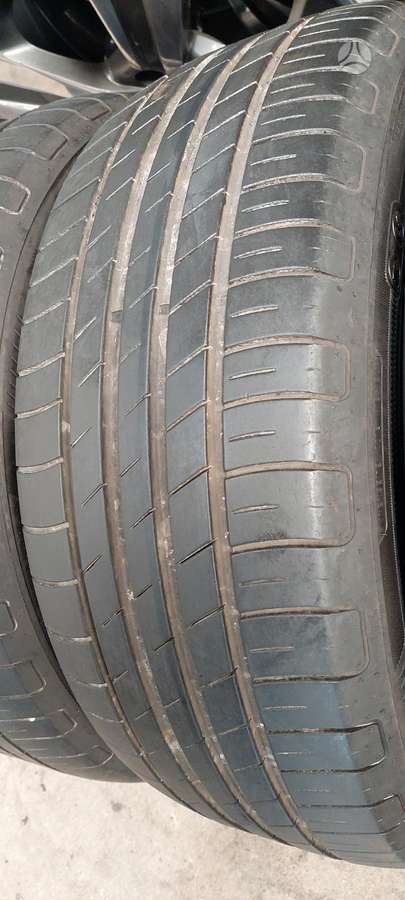 Goodyear, летние 225/55 R17