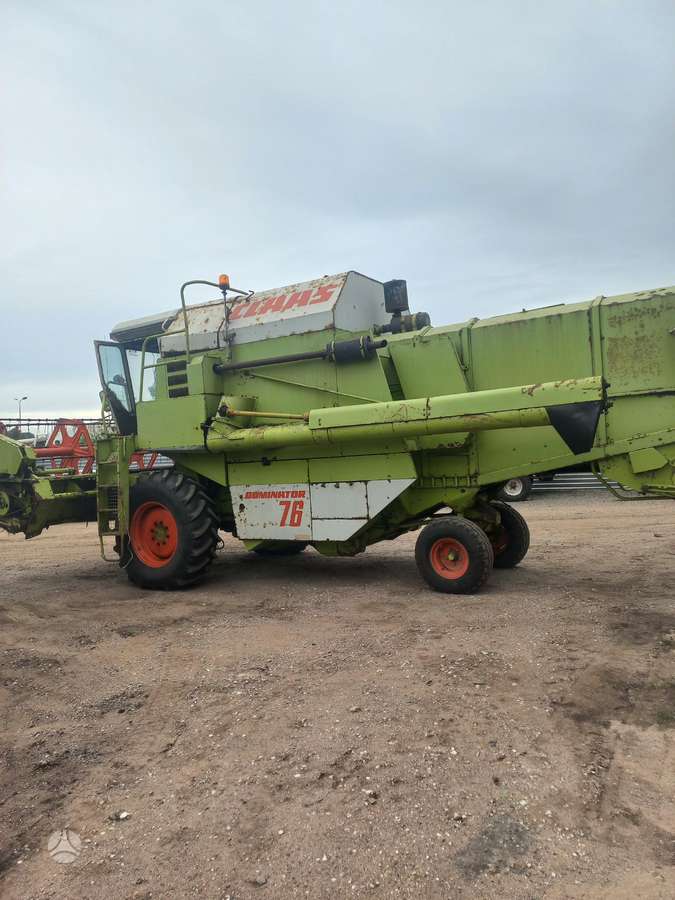 Claas DOMINATOR-76, kombainai