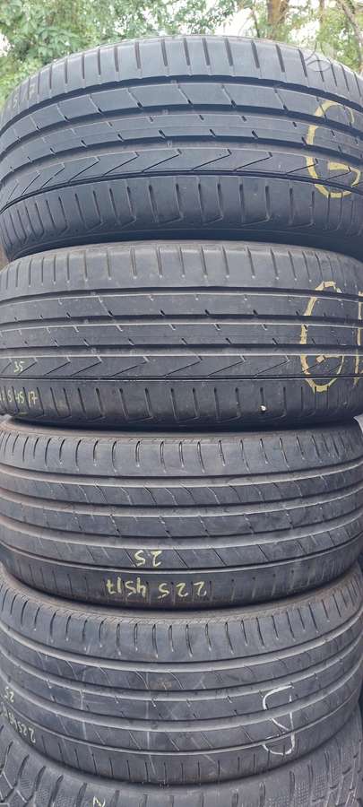 Continental Dunlop Hankook, летние 225/45 R17