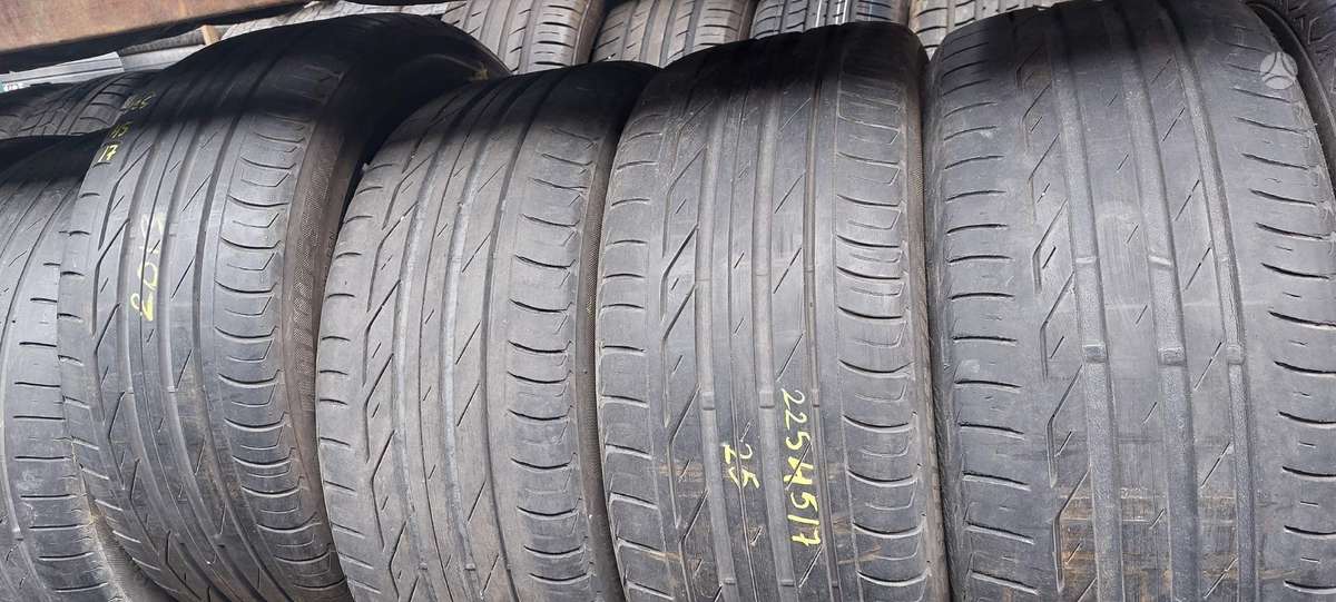 Continental Dunlop Hankook, летние 225/45 R17