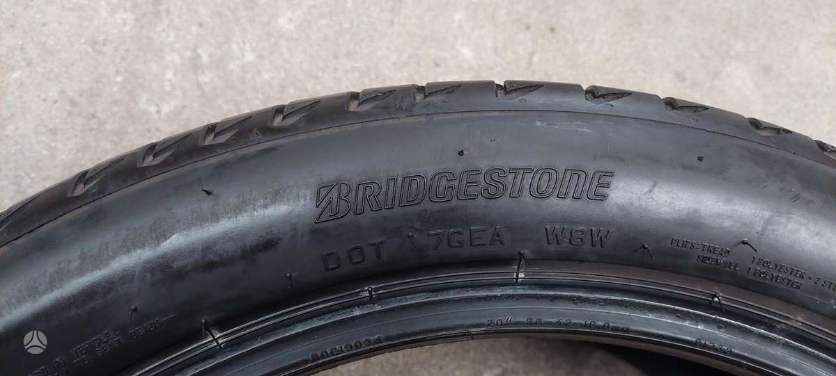 Bridgestone, vasaras 275/40 R20