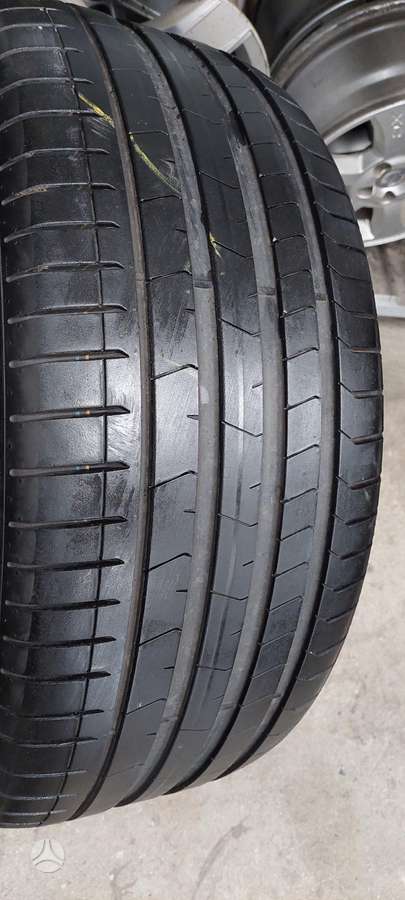 Pirelli, vasaras 275/40 R21