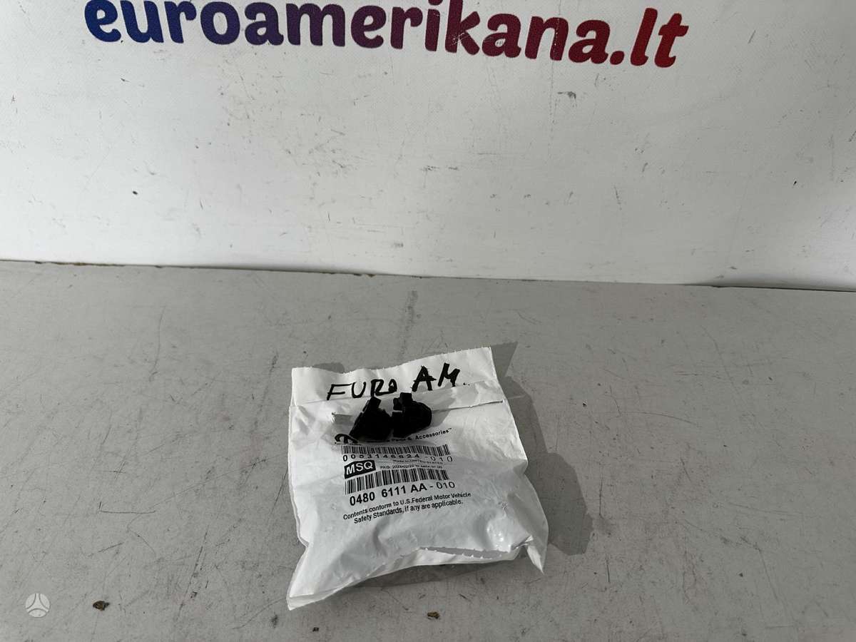Dodge Challenger, 68320400AB / 68320401AB, sparnai