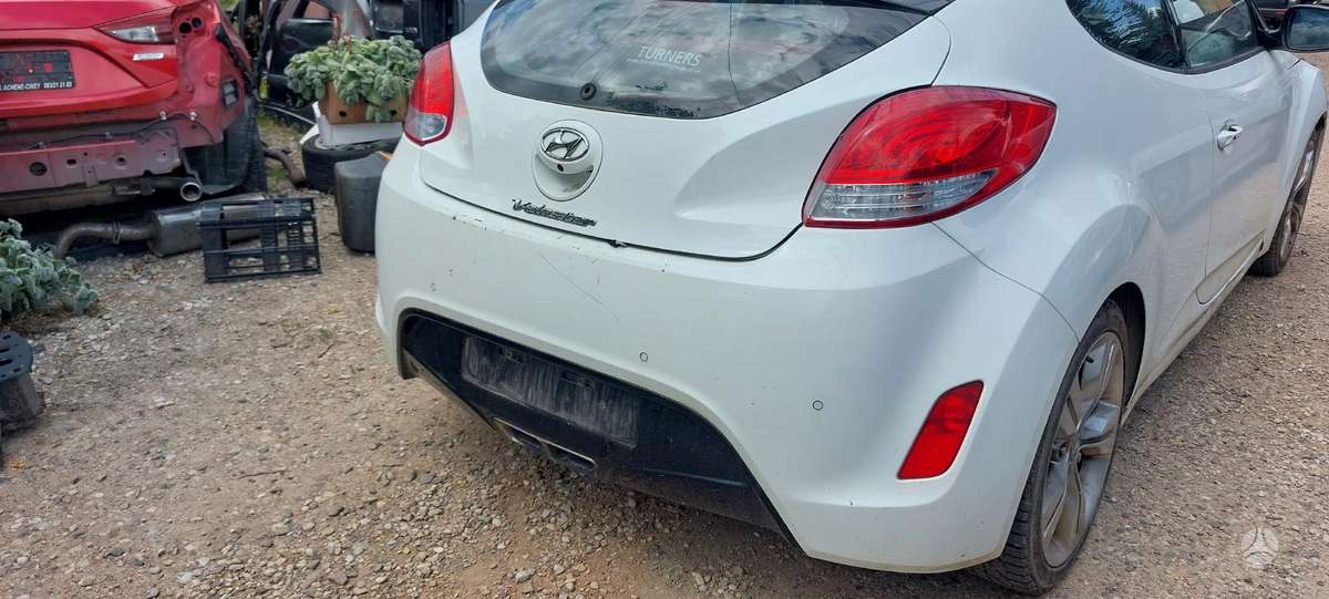 Hyundai Veloster