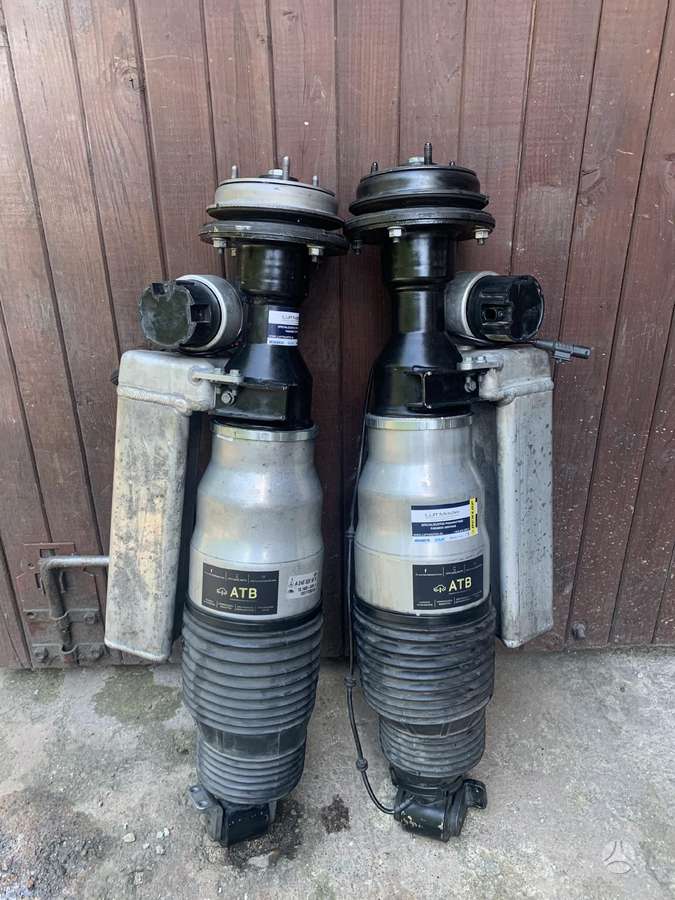 Pneumatine airmatic pakaba remontas Kaunas