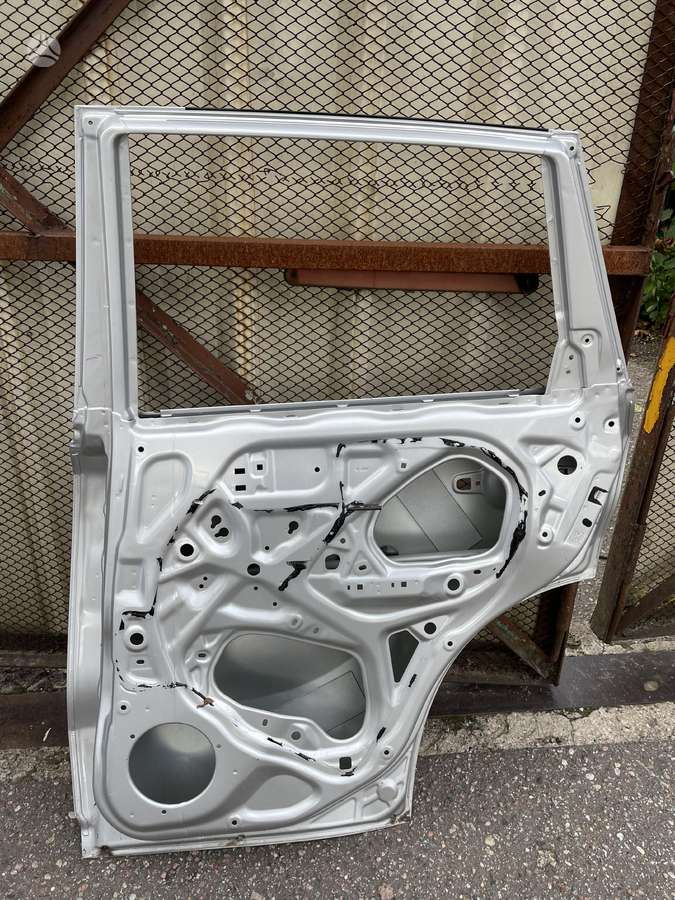 Suzuki Vitara durvis