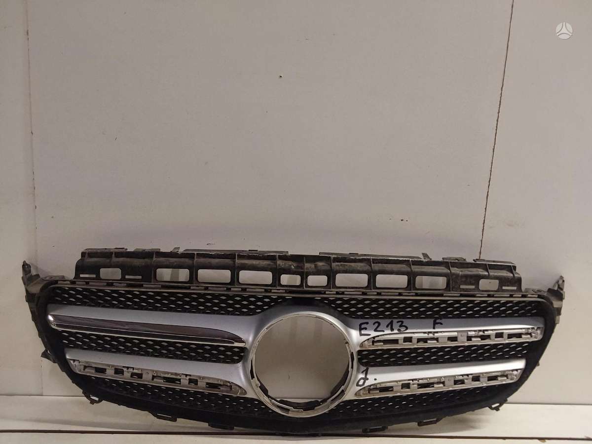Mercedes-Benz E klasė rezerves daļās