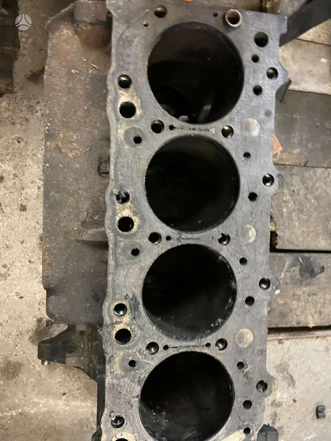 Mitsubishi L200, 4d56, variklio blokas