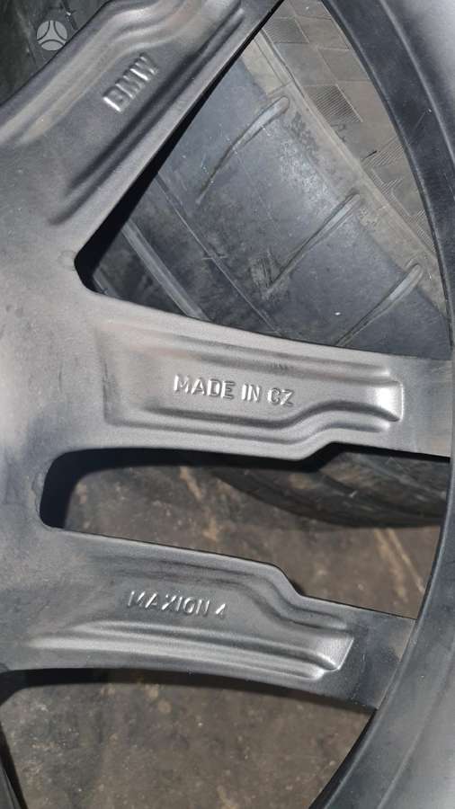 BMW G29, lengvojo lydinio, R19