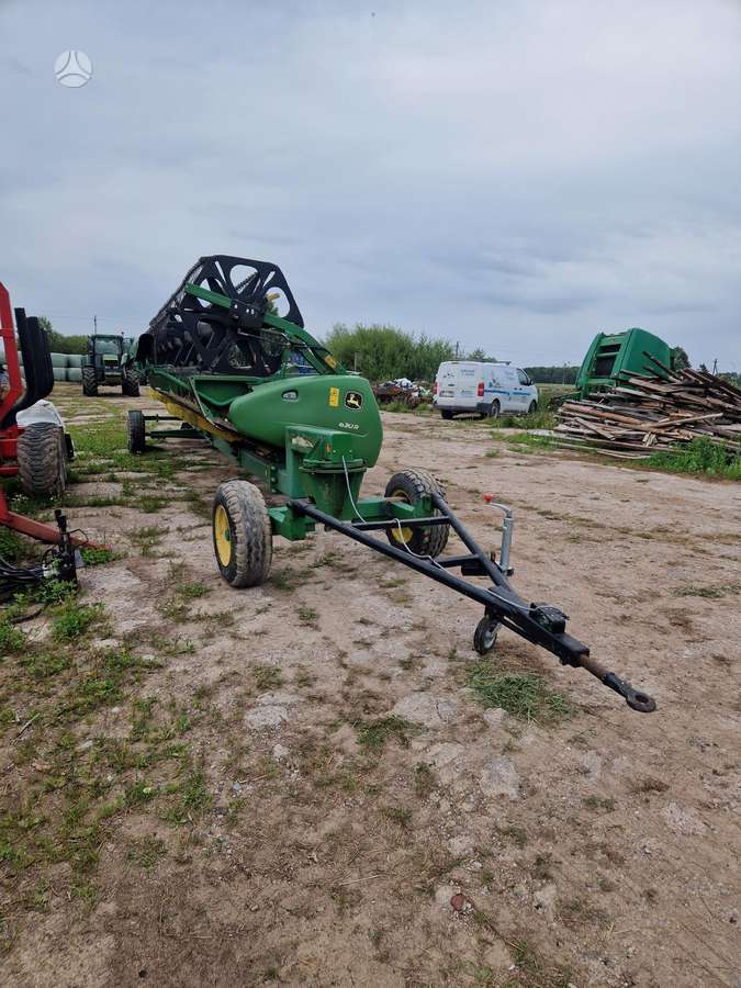 John Deere S690i, kombaini