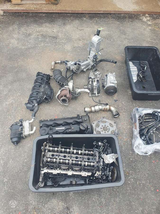 Kia Sorento variklio detalės
