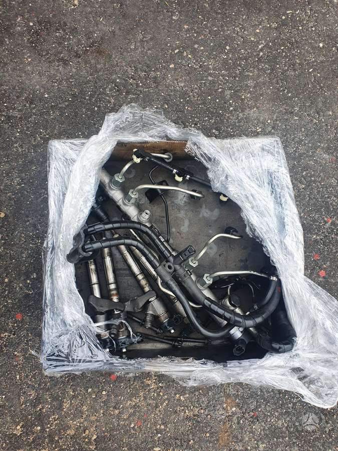 Kia Sorento variklio detalės