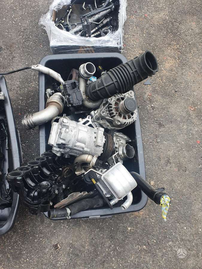 Kia Sorento variklio detalės
