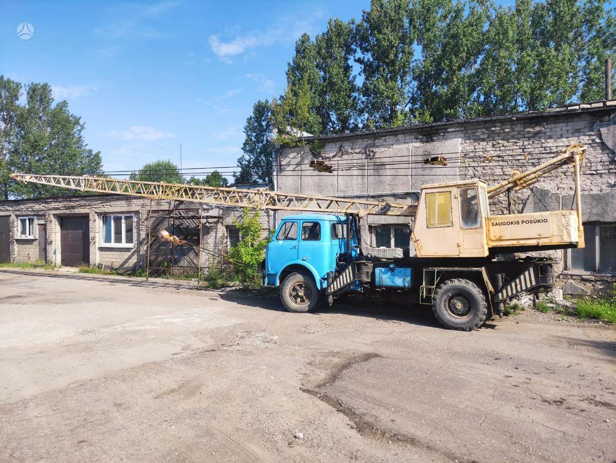 MAZ 500 XXL, краны