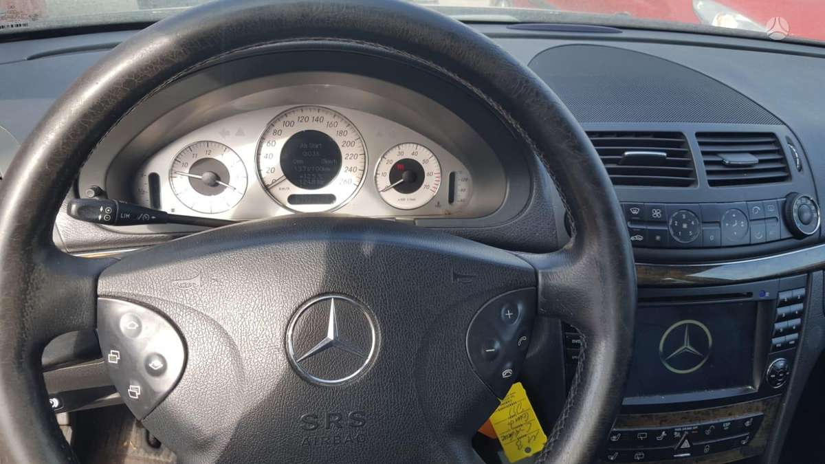 Mercedes-Benz E220 Europa