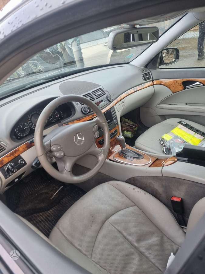 Mercedes-Benz E220 Europa
