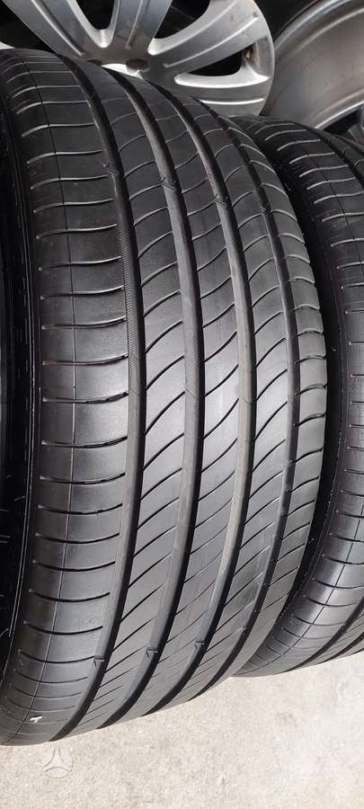 Michelin, summer 235/40 R19