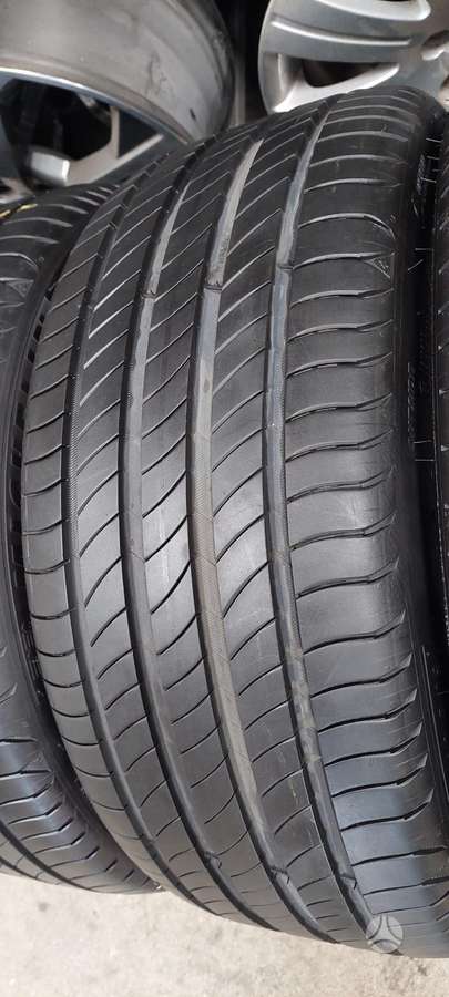 Michelin, summer 235/40 R19