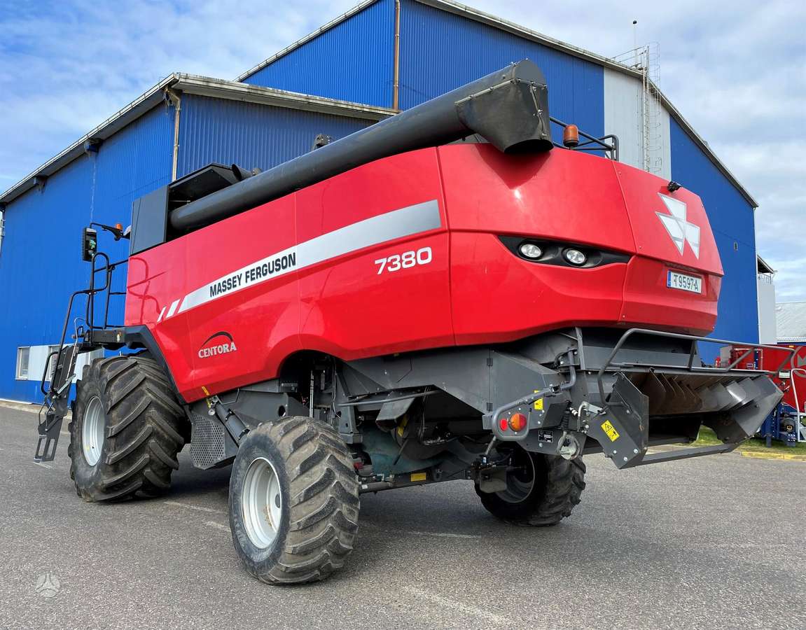 Massey Ferguson Centora 7380, комбайны