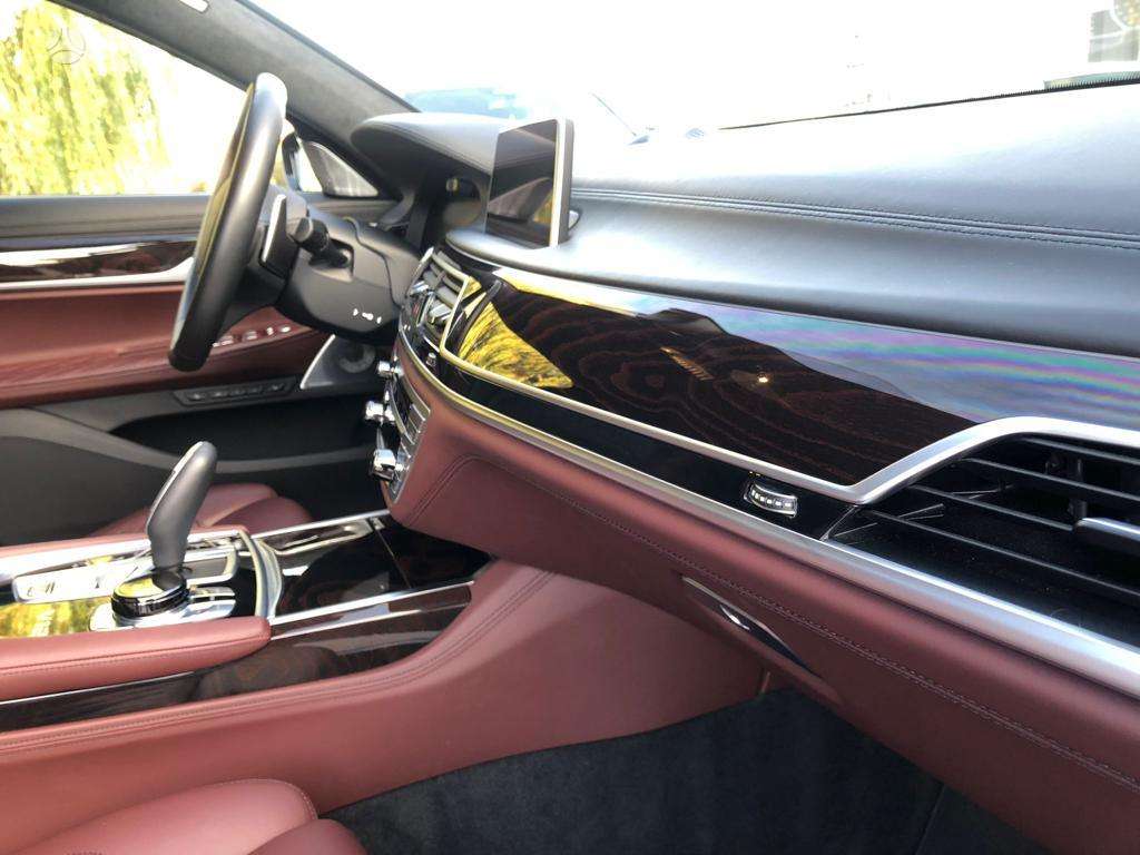 BMW 760, 6.6 l., Лимузин