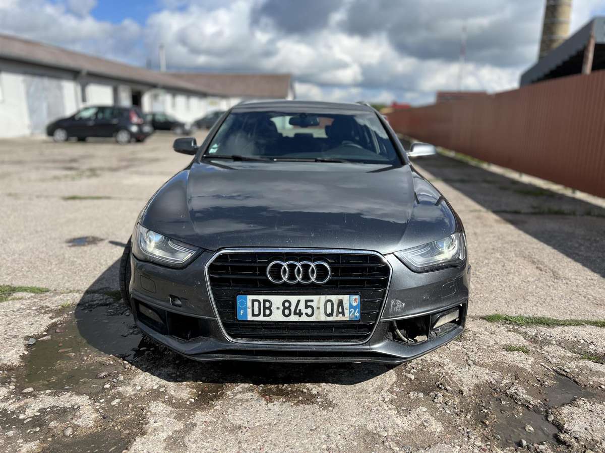 Audi A4, CDUC