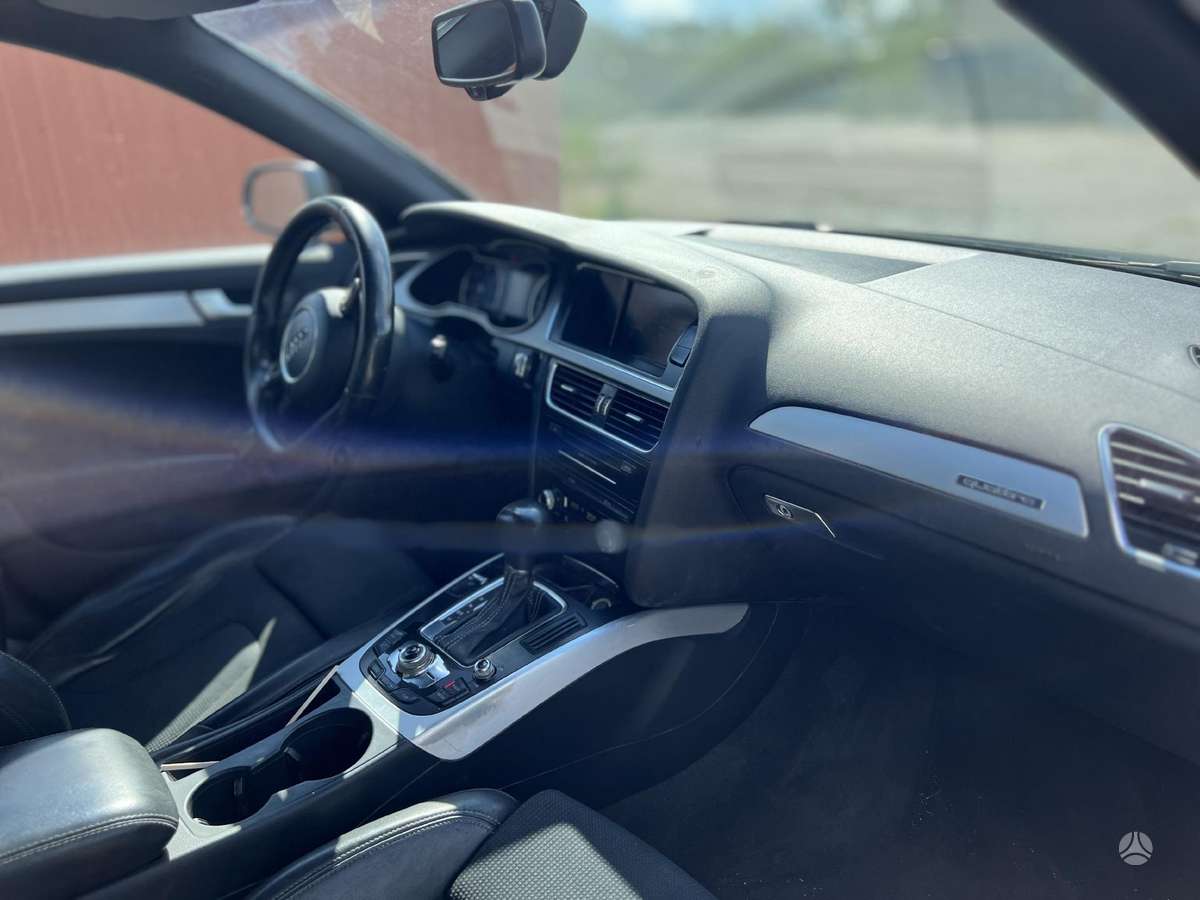 Audi A4, CDUC