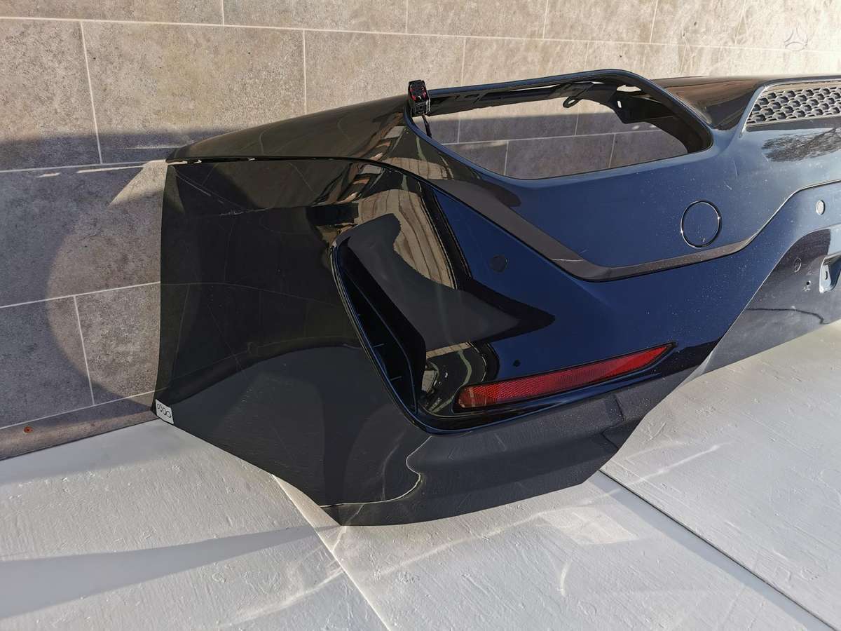 BMW 8 serija детали кузова