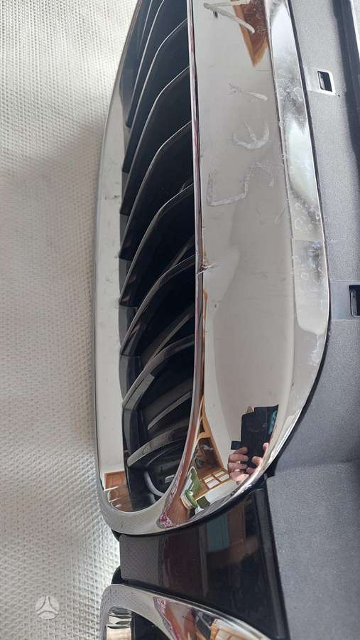 BMW 5 serija Buferiai sparnai balkis