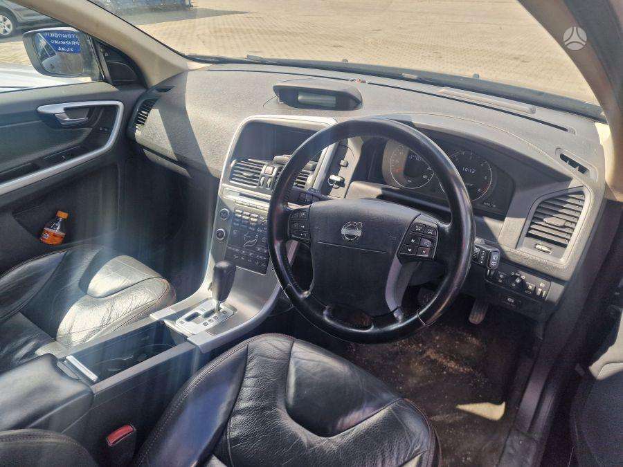 Volvo XC60 dalimis. D5244t5