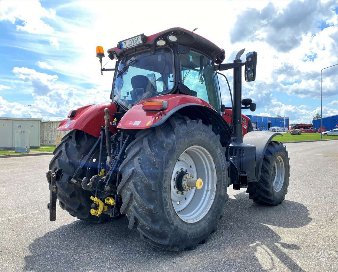 Case-IH Puma 185, traktori