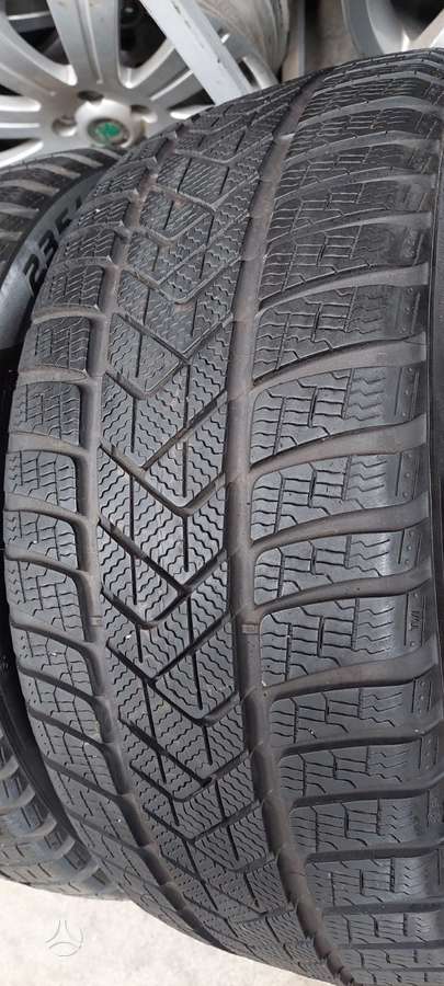 Pirelli, winter 235/40 R19