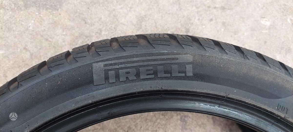 Pirelli, зимние 235/40 R19