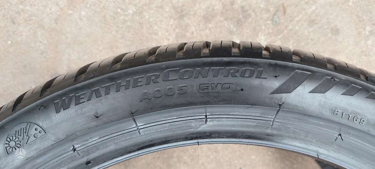 Bridgestone, всесезонные 235/40 R19