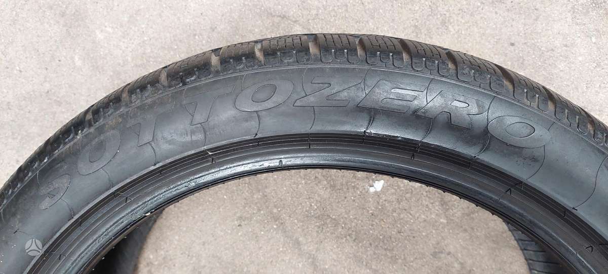 Pirelli, winter 235/45 R20