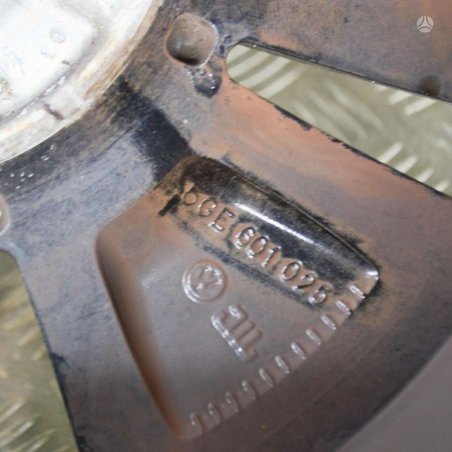 Volkswagen E-GOLF, lengvojo lydinio, R16