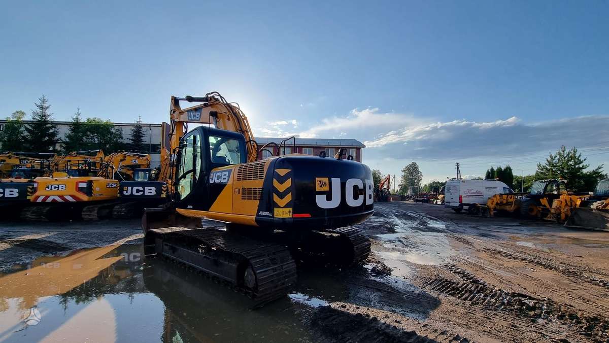 JCB JS220 LC, ekskavatori