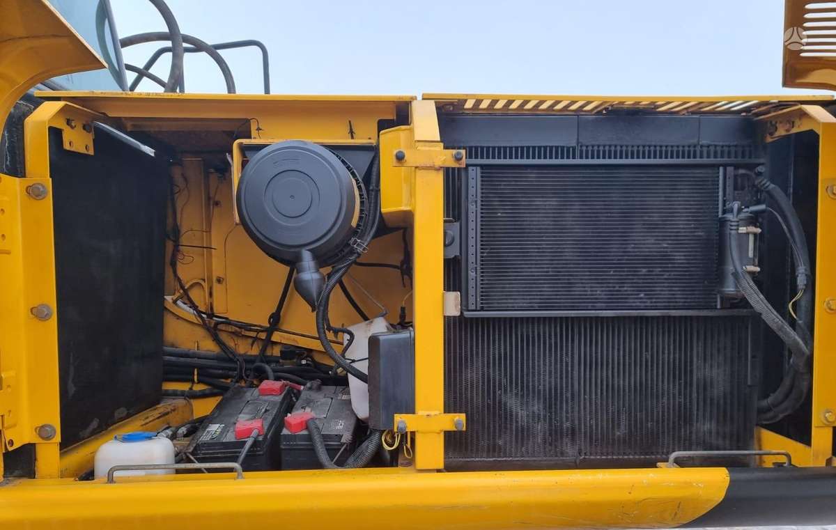 JCB JS220 LC, экскаваторы
